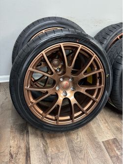 NEW 22x9.5 bronze srt wheels wrapped in atturo az850 305/35r22 tires