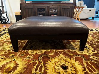 Footstool ￼