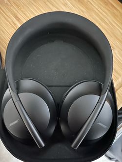 Bose 700 Wireless Noise Cancelling Headphones