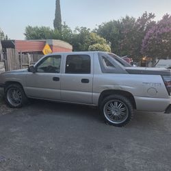 2004 Chevrolet Avalanche