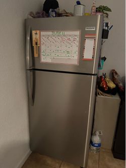 Frigidaire Fridge