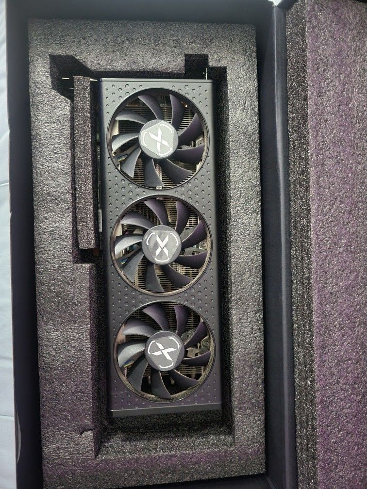 XFX AMD RADEON 6650XT