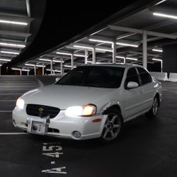 2000 Nissan Maxima