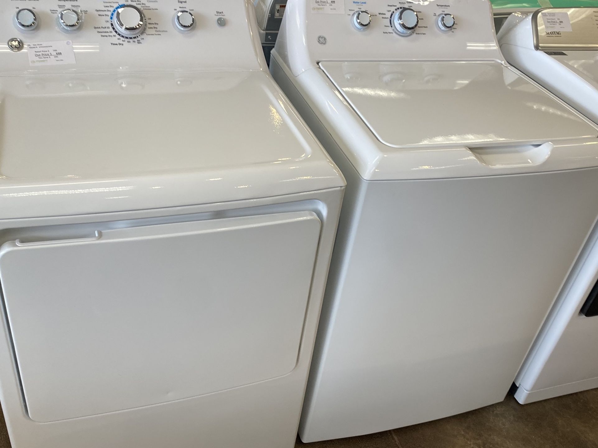 GE Gas Dryer & Washer Set