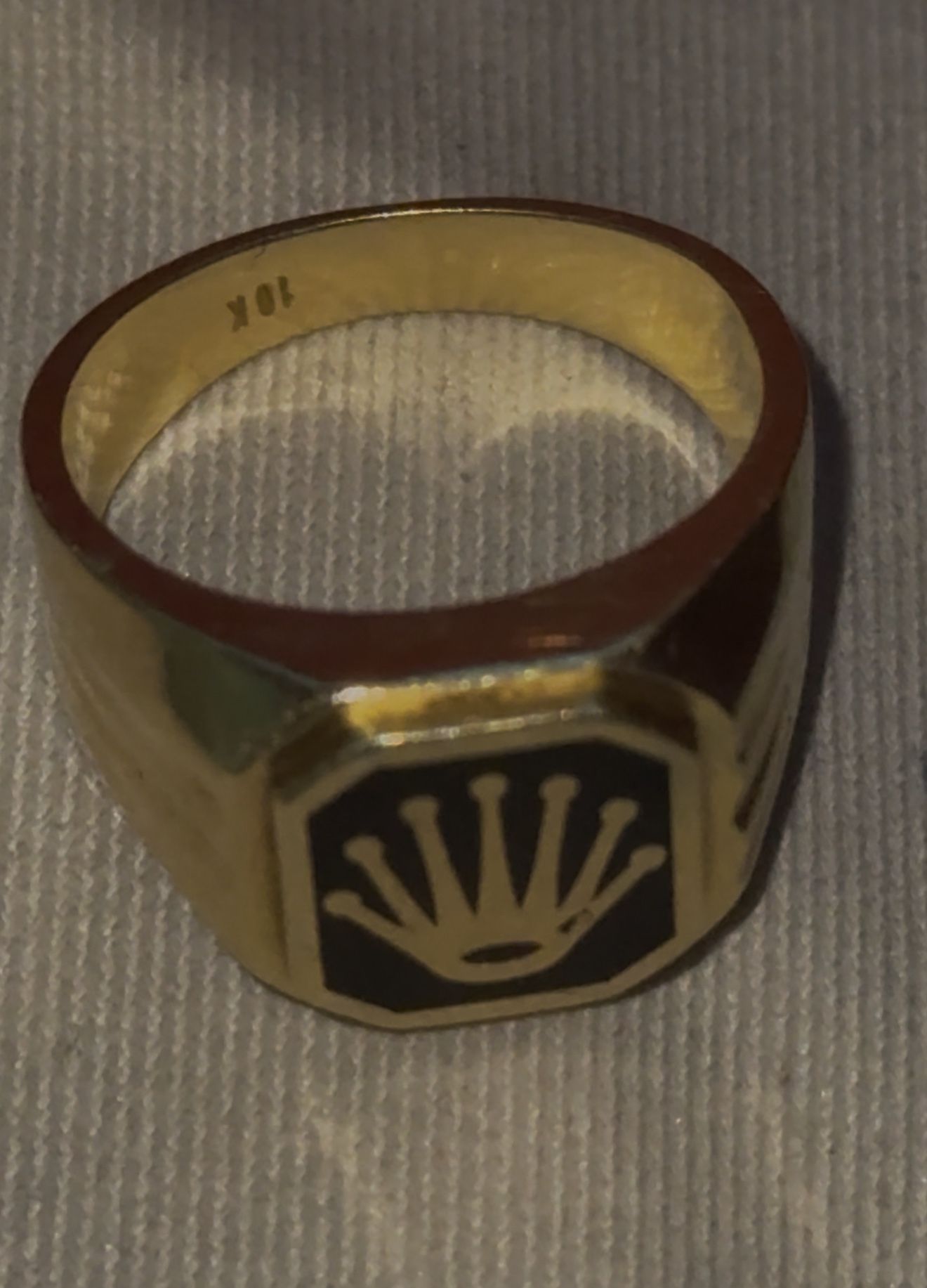 size 9 or 9.5 rolex solid ring 10k gold