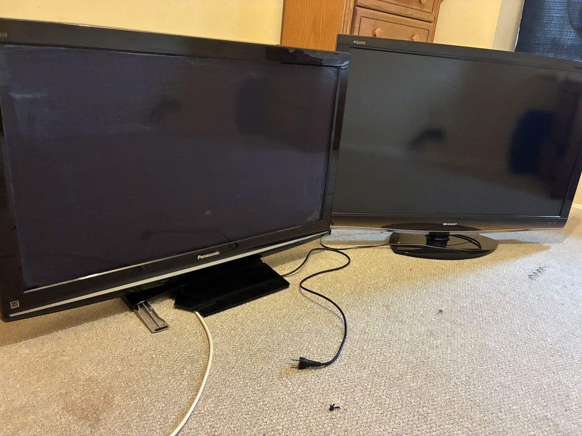 2 TVs. $15Each. Both Work Fine. Ask About Specs