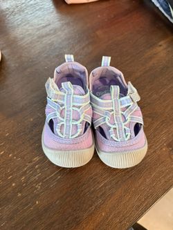 5c Oshkosh Water Shoes 