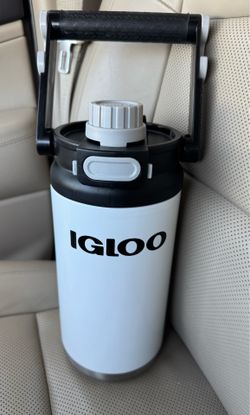 Igloo 54oz Insulated Jug