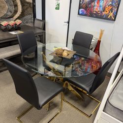 Stunning Dining Set! Easy Financing! ❤️✅🫶🏻