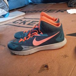 Men's Hyper Quickness Nike Shoes