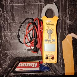 Fieldpiece SC260 compact clamp meter 