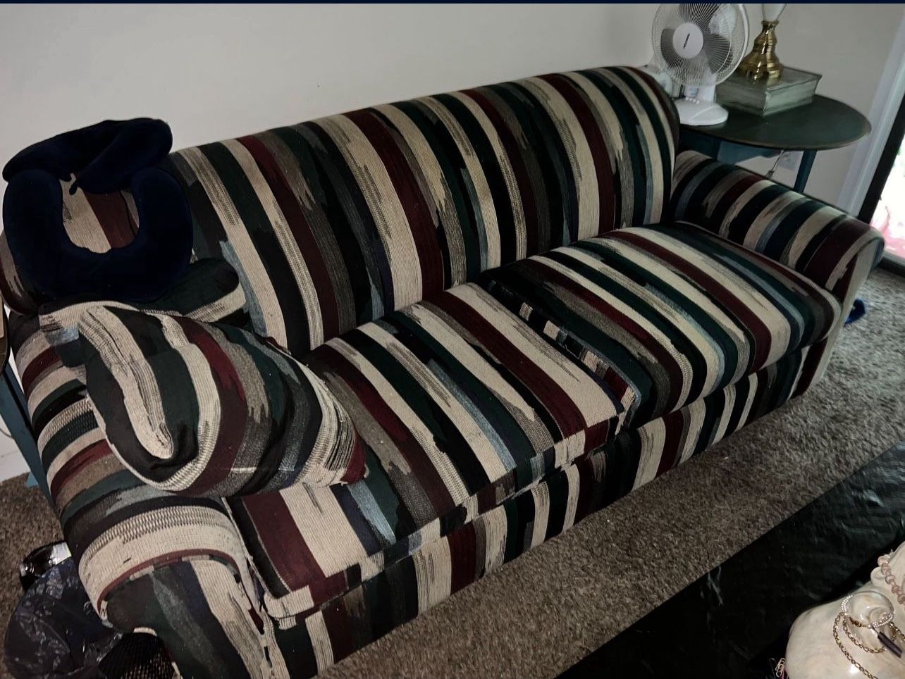 Pull Out Couch (Queen)
