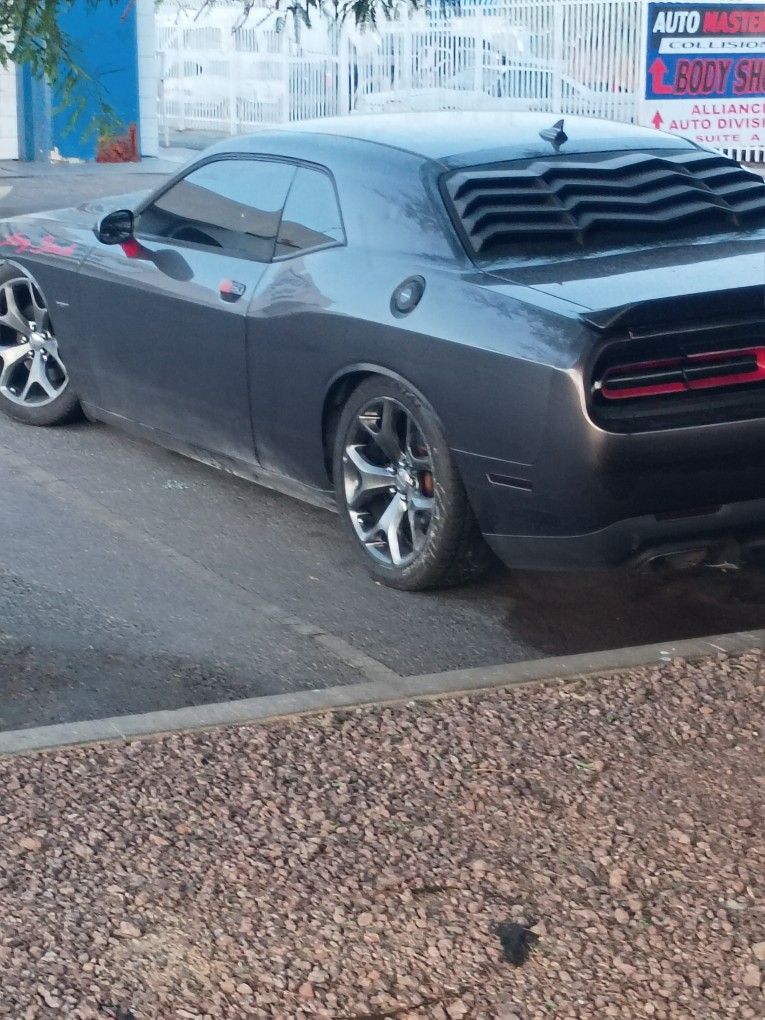 Dodge Challenger 2014