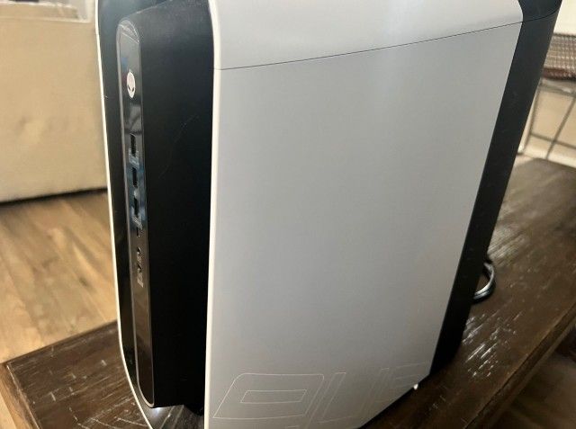 Alienware - Aurora R12 Gaming Desktop