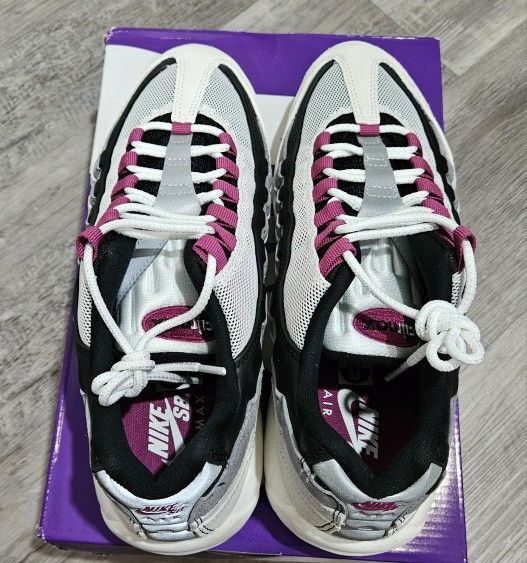 Nike SB Air Max 95 Men\'s 9.5 Women\'s 11