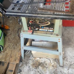Electric Saw Table With Power Saw
