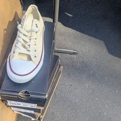 Low Top Converse 
