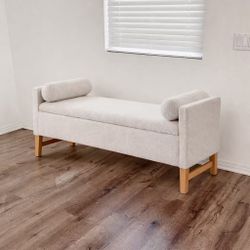 Brand new Ottoman Storage Bench Boucle Upholstered with Solid Wood Legs