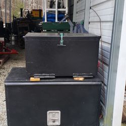 Truck tool boxes