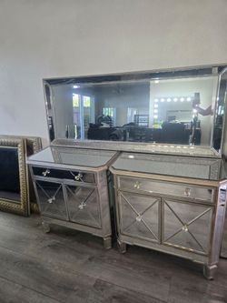 2 tables and mirror