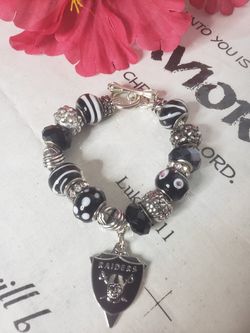 RAIDERS CHARM BRACELET FOR SMALL WRIST