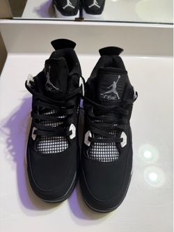 Jordan 4 Retro White Thunders Size 11 Brand New No Box