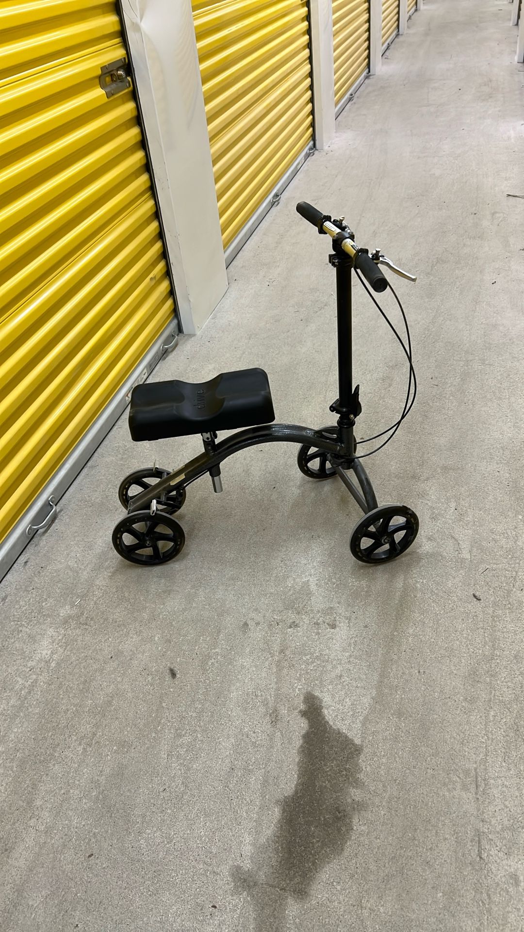 Knee Scooter