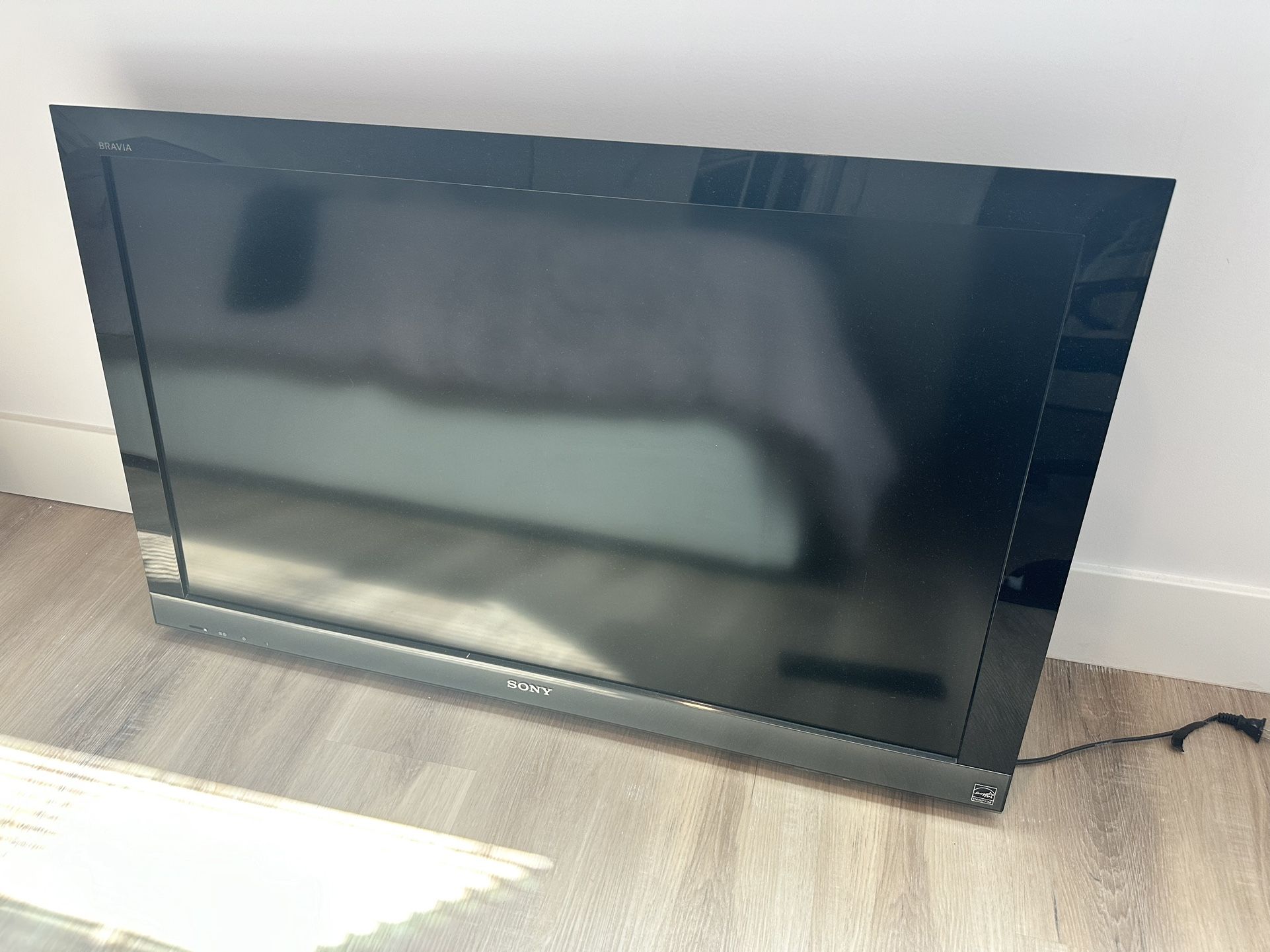 SONY BRAVIA 40” KDL40EX400 BRAVIA 1080p LCD TV
