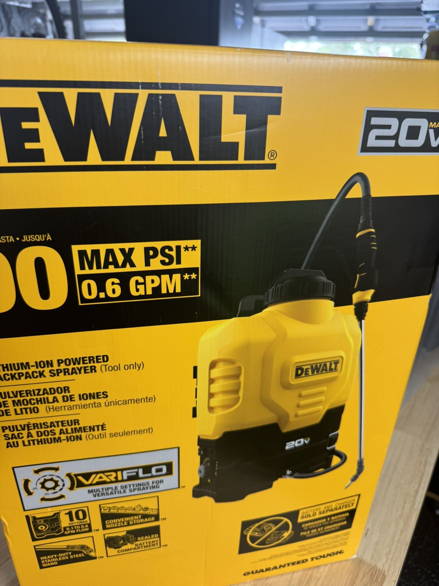 Dewalt Lithium-ion Battery Powered Backpack Sprayer Tool Only