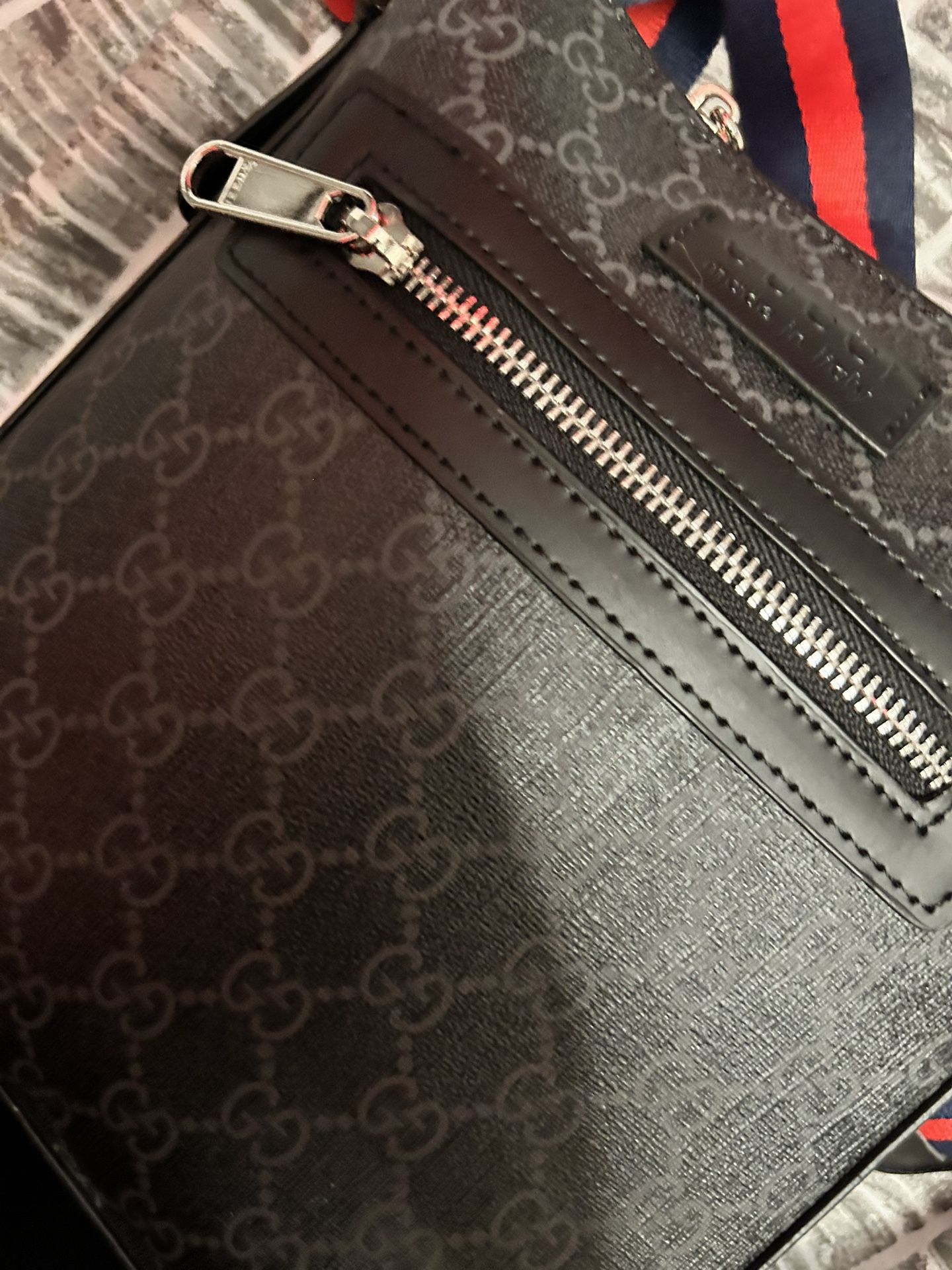 (BEST OFFER) SUPREME GG MESSENGER BAG