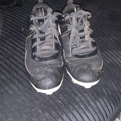 kids baseball cleats 