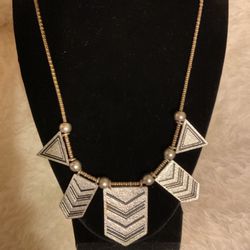 Vintage Goldtone Necklace With Silver Triangular Shaped Pendants 