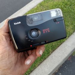 Retro Kodak Star 275 Mechanical Advance 35mm Film Point-n-shoot WORKS GREAT 