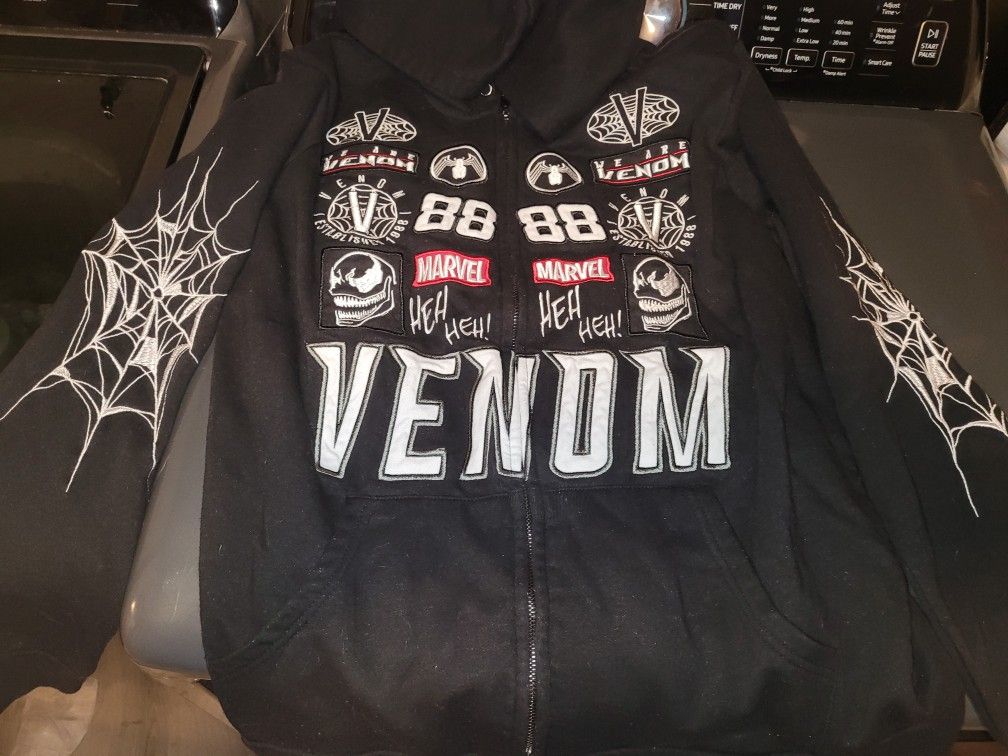Boxlunch Venom Zipup Hoodie Black Medium