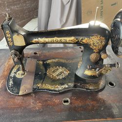 Antic Singer Sewing Machine 
