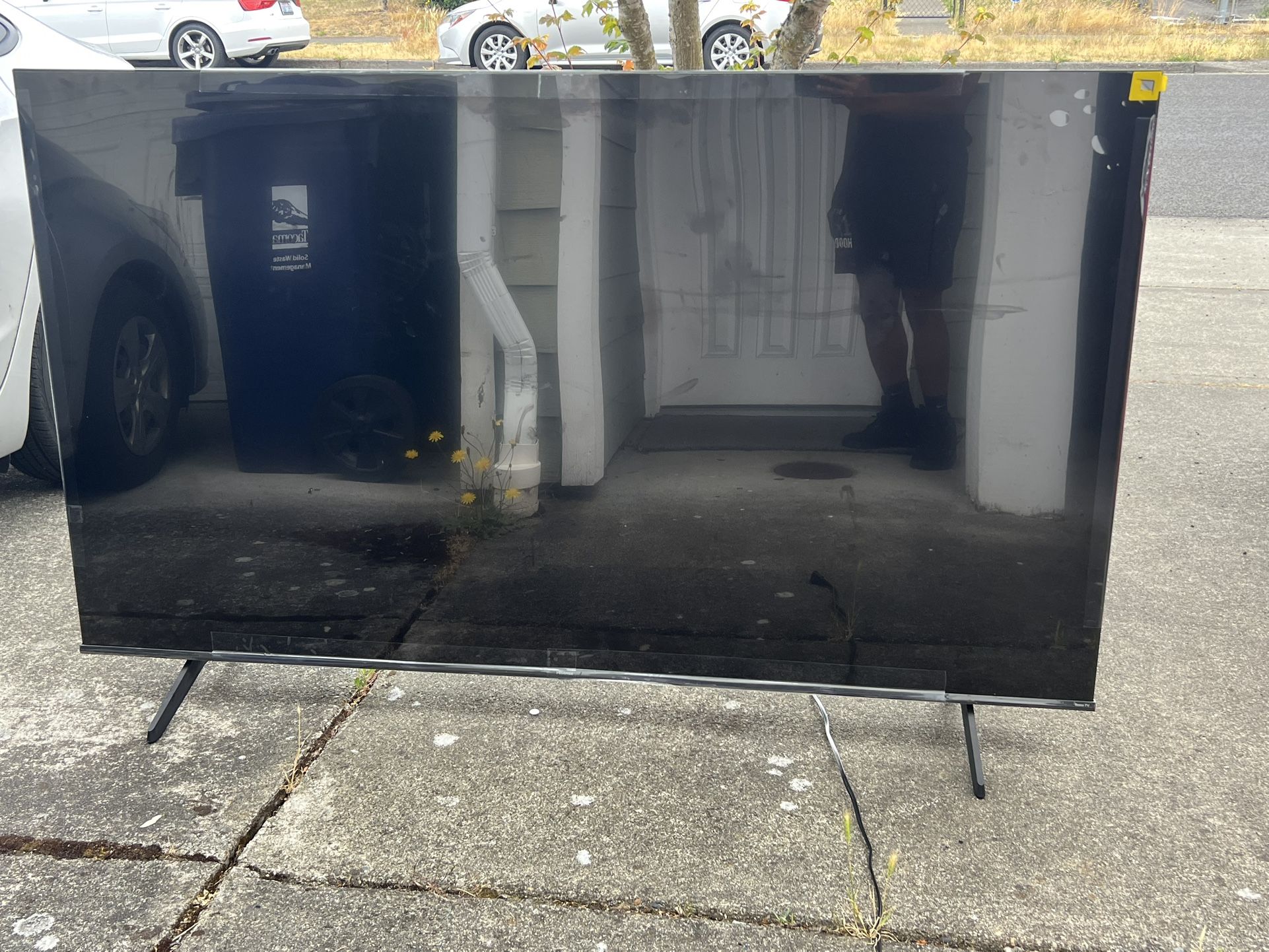 75’ Smart TV