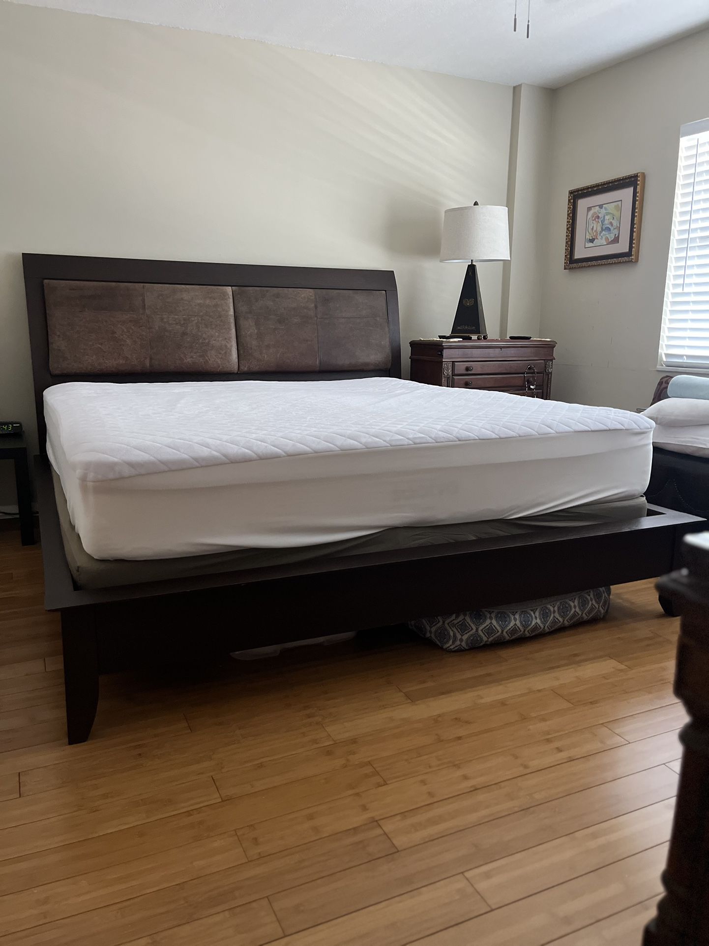 Master King Bed Frame And Spring Box