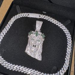 Moissanite And 925 Silver Cuban And Pendant 