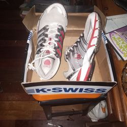 Size 8  K Swiss Shoes Great Shape With Box