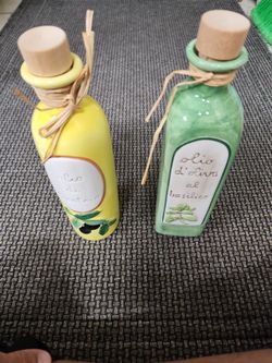 Kitchen Decor Yellow Green Bottle Oil And Vinegar Bottles