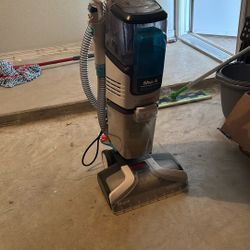 SHARK Carpet xpert Stain Striker vacuum