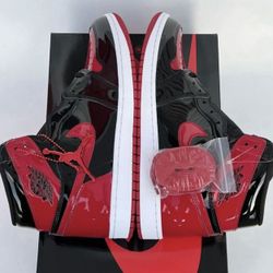 DS Air Jordan 1 Retro OG Patent Bred size 11 Black Red 555088-063