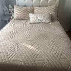 Full Size Bed