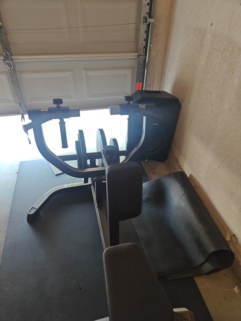 Seated Row Machine