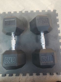 Set Of 2x65lb Hex Dumbells Thats 130lbs Together Selling set  For for $135