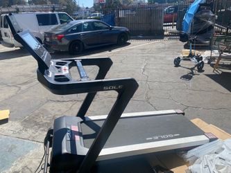 SOLE F85 Treadmill