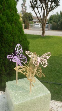Butterfly cupcake toppers