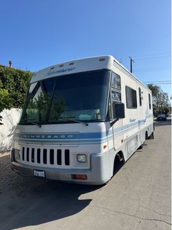 1996 Winnebago Adventure 30FT in great condition