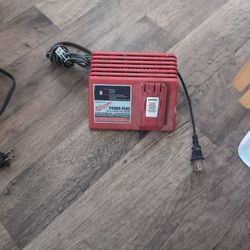 Milwaukee Universal Charger