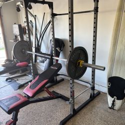 Cage Ranch With Bench And Barbell + 2 45lb Plates